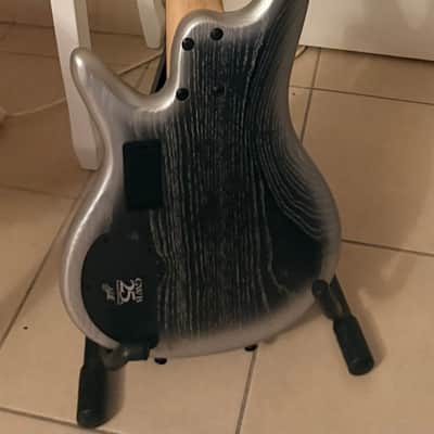 Ibanez GWB25th-SWF Gary Willis 25th Anniversary Signature Soundgear Fretless 2024 - Present - Silver Wave Burst Flat image 14