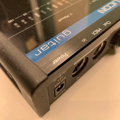 TC Helicon HarmonyControl Guitar image 4