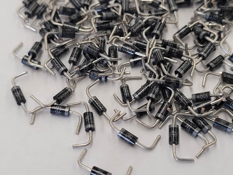 Motorola 1N4001 Rectifier Diodes  Black image 1