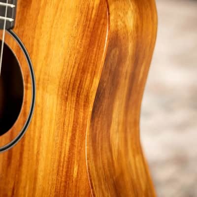 Taylor BTe-Koa Baby Taylor Acoustic/Electric Guitar with Gig Bag image 12