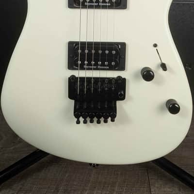 Charvel Custom Shop San Dimas HH FR w/Charvel Modeled Case, Snow White image 3