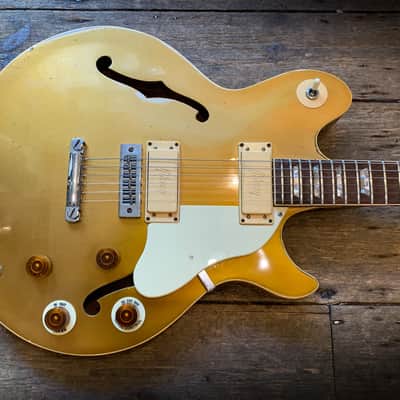 1970's Gibson Les Paul Signature model in Goldtop finish & Hard shell case image 21