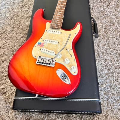 Fender American Deluxe Ash Stratocaster 2005 - Cherry Sunburst image 21