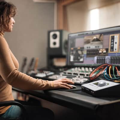 UNIVERSAL AUDIO Apollo X4 Quad Gen 2 STU image 3