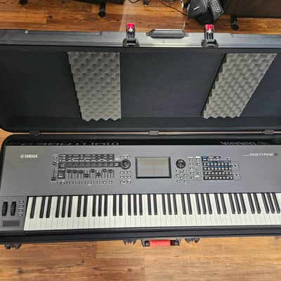 Yamaha Montage 8 88-Key Synthesizer 2023 - Present Black