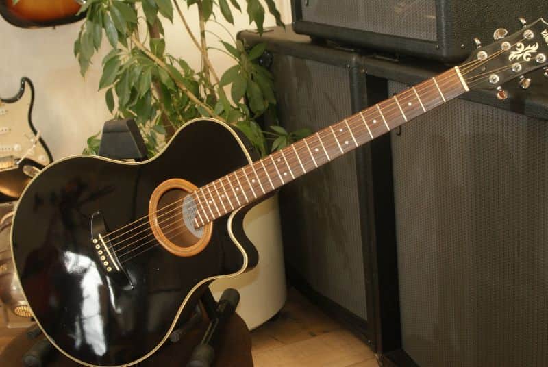 Yamaha APX-6 Electro-acoustic | Reverb
