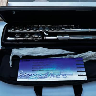 Yamaha 211 Flute – Recently Serviced – Fully Working – Case & Carrier Bild 2