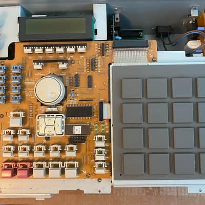 Akai MPC2000 MIDI Production Center 1997 - 2001 - Grey image 5