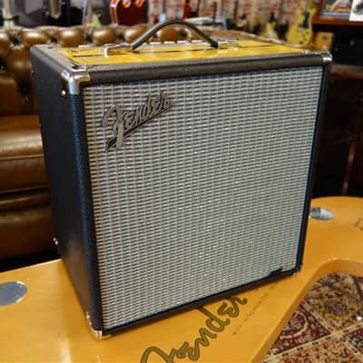 Fender Rumble 40 Bass Amplifier image 1