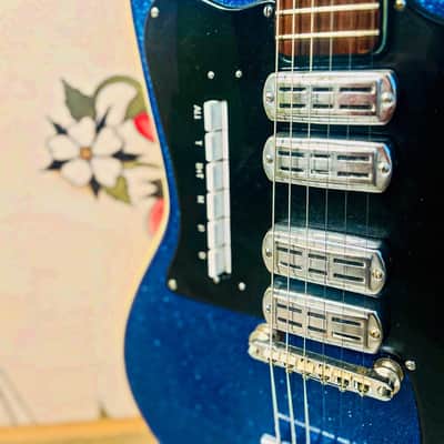 Crucianelli Supreme 40 1963 - Blue Sparkle & Pearloid image 2