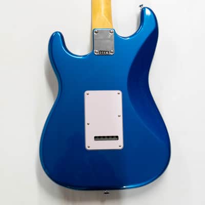 Fender Stratocaster Standard 2025 - Blue Metallic image 6