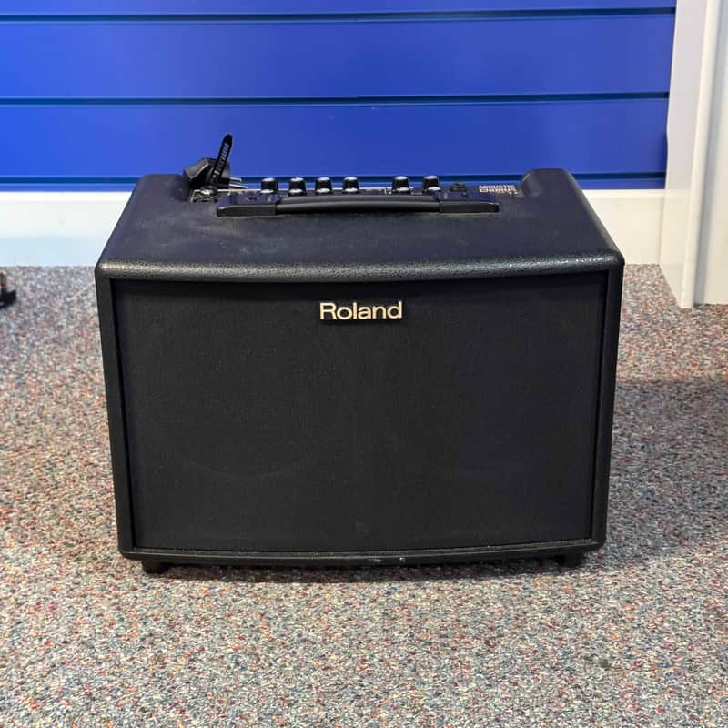 Roland AC-60 Acoustic Guitar Amplifier w/ Gig Bag image 1