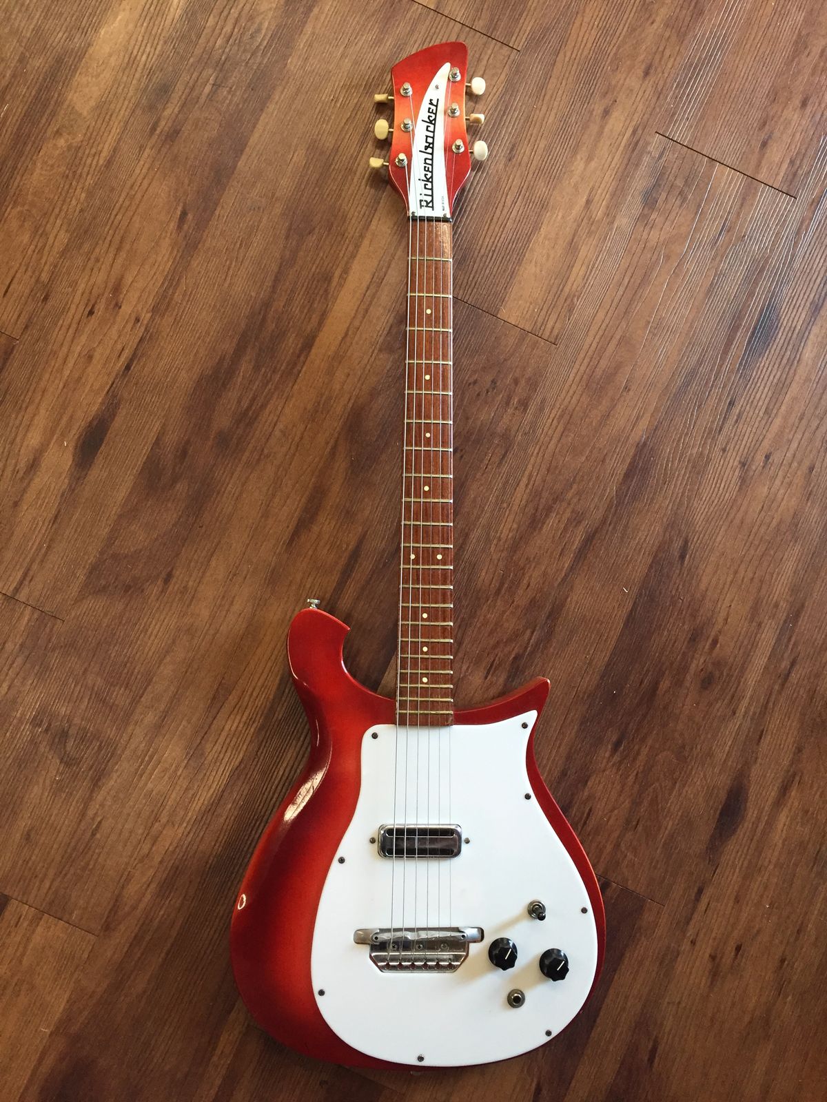 ギター Rickenbacker 425 Rickenbacker 425 Fireglo 1965 | Reverb UK
