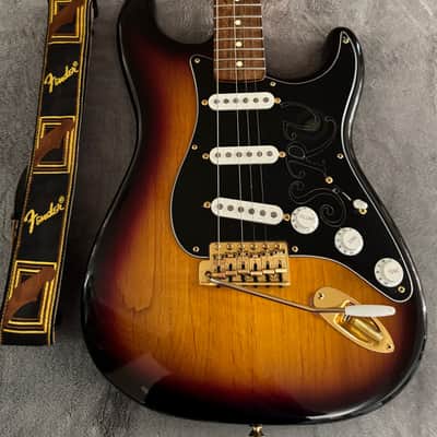 Fender Stevie Ray Vaughan Stratocaster – 3-Color Sunburst – Made in USA image 3