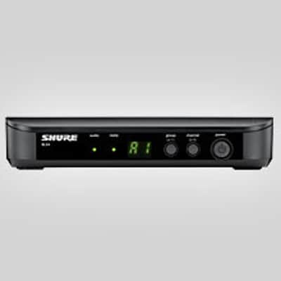 Shure BLX14 with CVL Lavalier Wireless System image 7