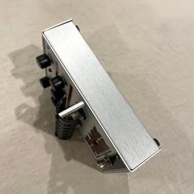 Electro-Harmonix Black Finger Optical Tube Compressor image 2