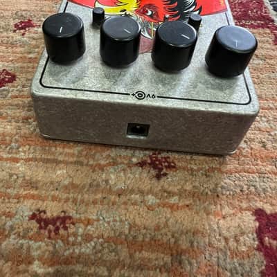 Electro-Harmonix Cock Fight talking wah and fuzz pedal image 3