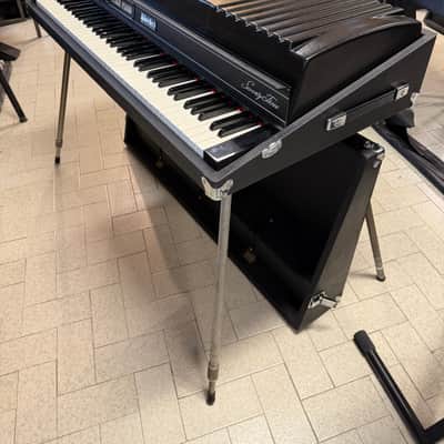 Rhodes Mark II 73 image 2