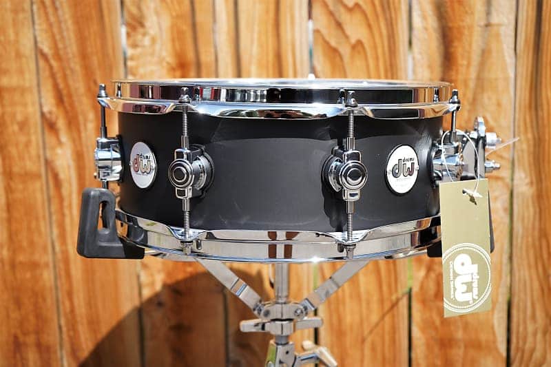 DW Design series Snare 5x13'' Pure Maple Shell 8-lug Flat Black Satin Lqr. 13'' Snare Drum image 1