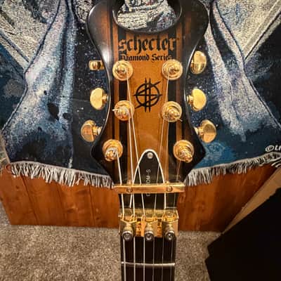 Schecter Synyster Gates Signature Synyster Custom-S Sustainiac with Schecter Humbucker 2018 - Present - Satin Gold Burst image 4