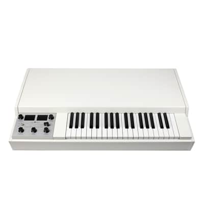 Mellotron M4000D 37-Note Digital Mellotron-Style Keyboard - White image 17