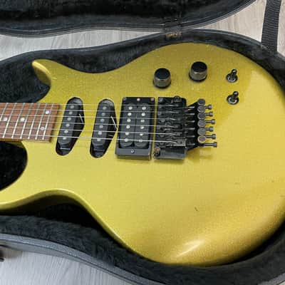 Hamer 1986 Steve Stevens SS1 Signature Gold Sparkle Electric Guitar image 6