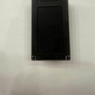 Boss Roland TR-2 Tremolo Guitar Effect Pedal image 6