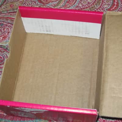 visibly used condition genuine Electro Harmonix EMPTY CARDBOARD BOX +orig Owner's Manual ONLY for EXO Stereo Electric Mistress (NO pedal, NO power supply, NO warranty/registration paperwork) 2010s, OUTER AREAS pink / GRAPHIC black & white, white image 23
