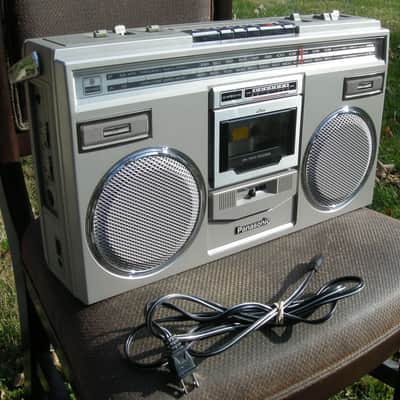 Vintage Panasonic Boombox ! 80's Jambox, RX-5100, radio. Great shape! Tape player image 2