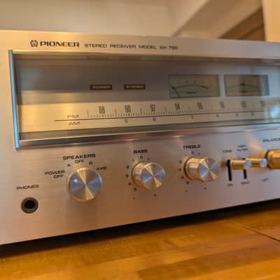 Pioneer SX-750 with Custom Walnut Veneered Case image 4