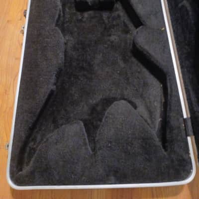 B.C. Rich Bass Case 80's - 90's image 5