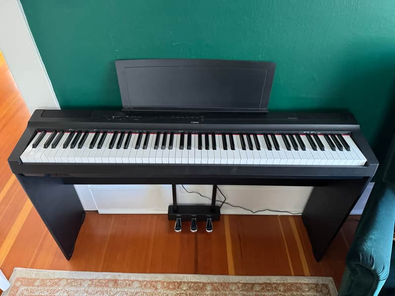 Yamaha L-125 Keyboard Stand 2010s - Black image 1