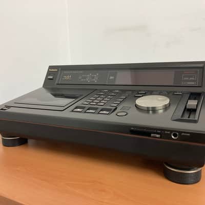 Technics SL-P1200 Compact Disc Player image 4