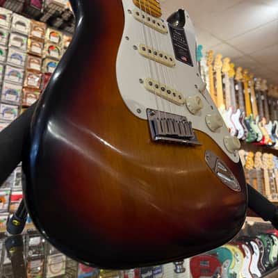 Fender American Ultra Luxe Vintage '50s Stratocaster - Three Tone Sunburst with Fender Deluxe Hardshell Case image 3