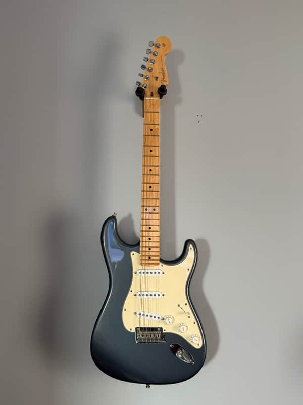 Fender American Standard Stratocaster 2011 - Pewter image 1