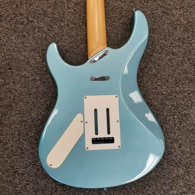 Yamaha Pacifica 512 w/ Hardshell Case image 2