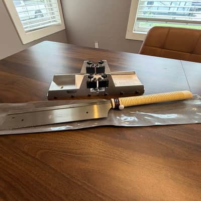 StewMac Fret Slotting Miter Box w/ Japanese Saw 2020s image 11