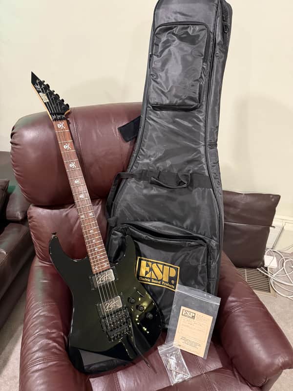 ESP KH-2 NTB Kirk Hammett Signature - Black image 1