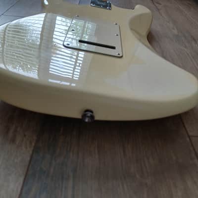 Fender American Stratocaster with Rosewood Fretboard - 60th Anniversary Model image 24