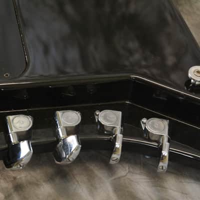 1983 Headless Aluminum Neck KRAMER Duke Deluxe Bass - Black image 17