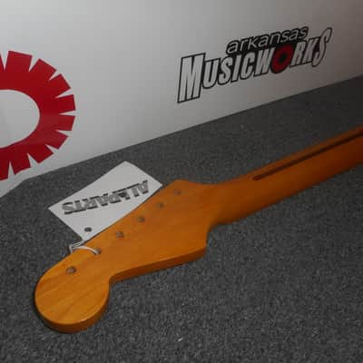 Allparts Fender Licensed Maple Strat Neck, 10" Radius, Nitro Finish - #SMNF-C image 5