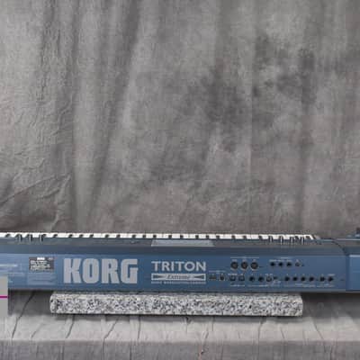 KORG TRITON Extreme Music workstation Synthesizer in Excellent Condition. image 15