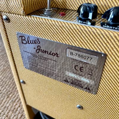 Fender Blues Junior Lacquered Tweed image 4