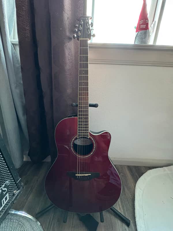 Ovation CS24 Celebrity Standard