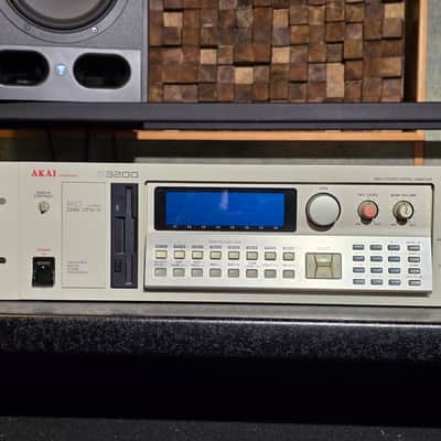 DTM・DAW AKAI S3200 Akai S3200XL - What To Know & Where To Buy | Equipboard