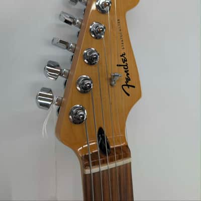 Fender Player Plus Stratocaster HSS with Pau Ferro Fretboard 2022 - Belair Blue image 3