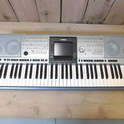 Yamaha PSR-3000 61-Key Arranger Workstation Keyboard WITH FLIGHT