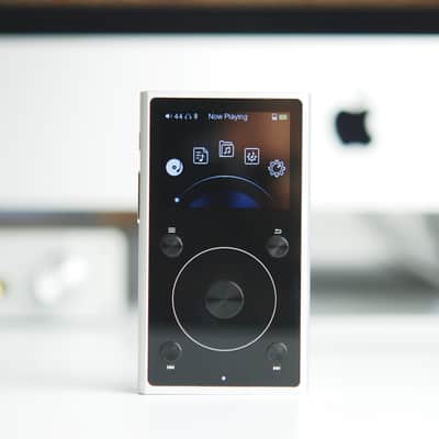 Fiio X1 2nd Gen Hi-res Audio Player in Excellent Condition (Silver) Bild 2