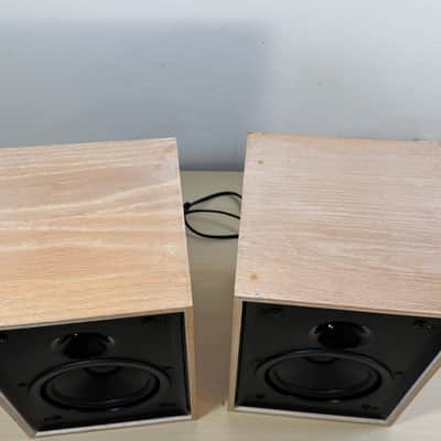 Klipsch KG1.5 Vintage Bookshelf Speakers - Whitewash finish - Sequential Serial #s - RARE! image 10