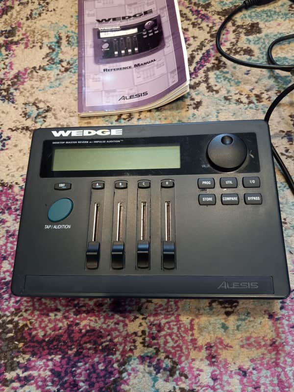 Alesis Wedge
